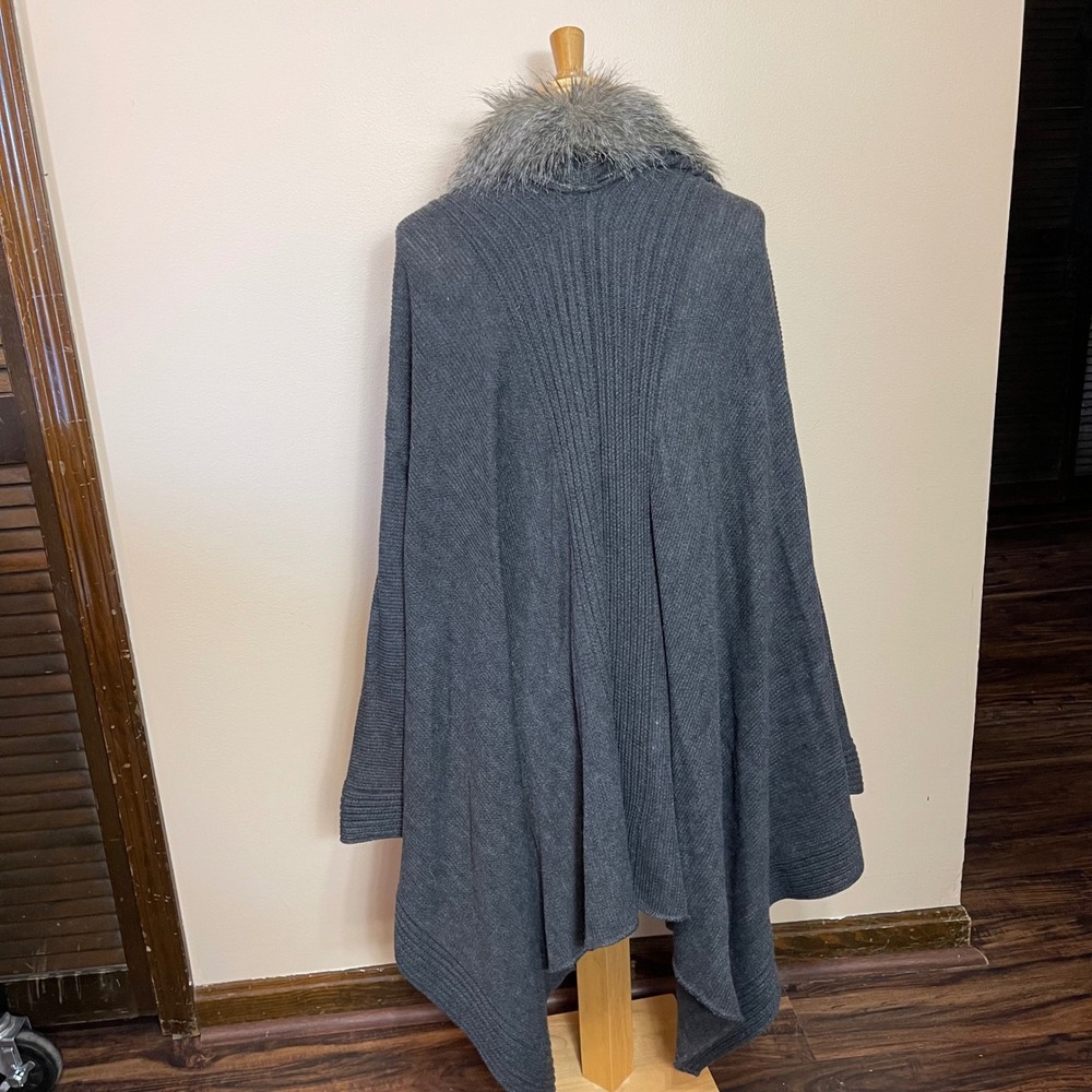 NEW INC International Concepts Womens Gray Faux Fur Collar Cardigan 2X/3X Wrap - Picture 2 of 8
